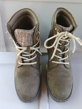 Maurices Brittney Block Heel Hiker Boots Women's Size 7.5M in dark olive green